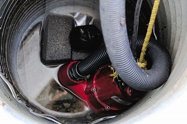 Cost of Submersible Sump Pump Service in Tarpon Springs